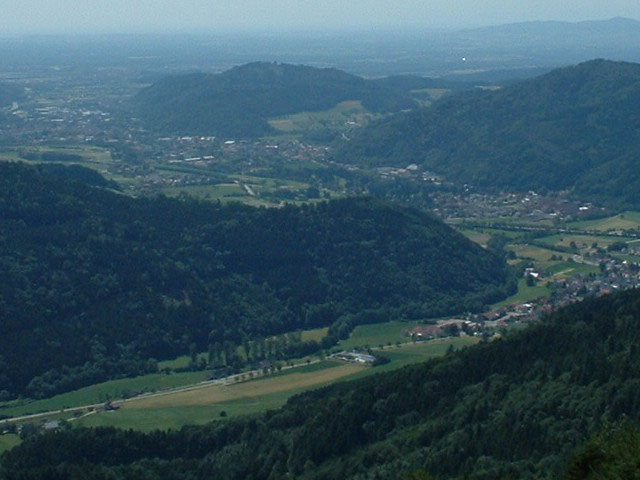 Mündung des Simonswäldertals ins Elztal vom Südstartplatz aus gesehen.